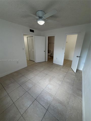 7429 SW 152nd Ave 13-205, Miami, FL 33193