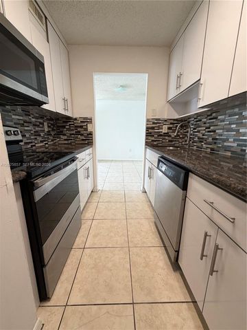 7429 SW 152nd Ave 13-205, Miami, FL 33193