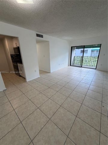 7429 SW 152nd Ave 13-205, Miami, FL 33193