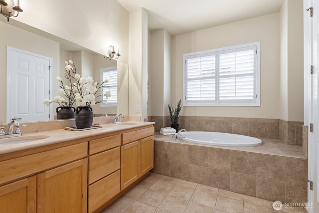 24250 NE 131st Terrace, Redmond, WA 98053