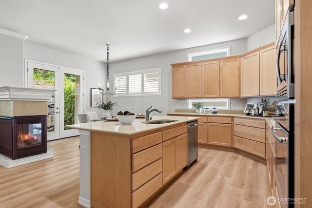 24250 NE 131st Terrace, Redmond, WA 98053