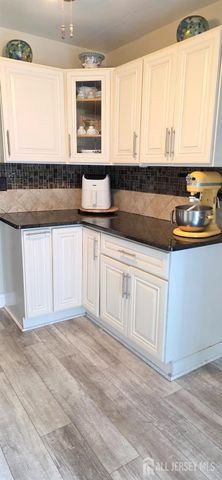 961 Linwood Place, North Brunswick, NJ 08902