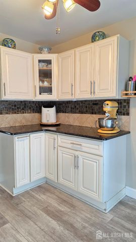 961 Linwood Place, North Brunswick, NJ 08902