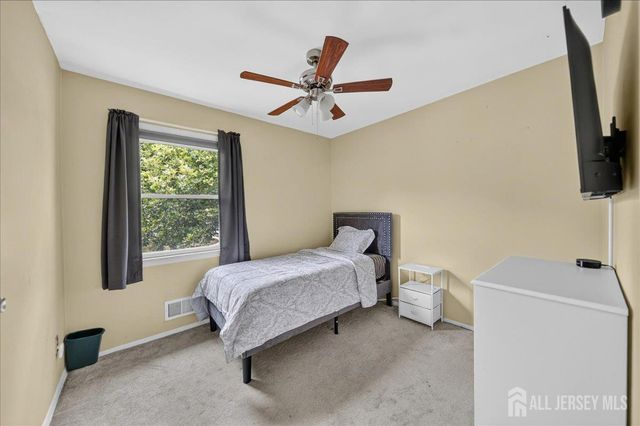 961 Linwood Place, North Brunswick, NJ 08902