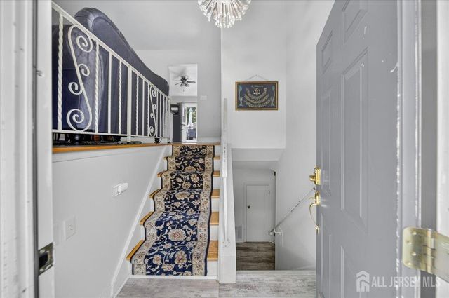 961 Linwood Place, North Brunswick, NJ 08902