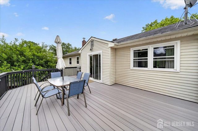 961 Linwood Place, North Brunswick, NJ 08902