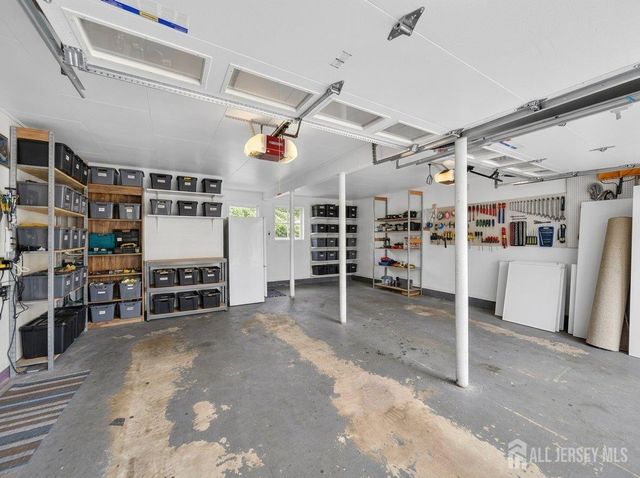 961 Linwood Place, North Brunswick, NJ 08902