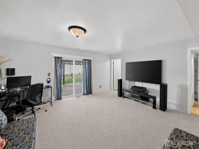 961 Linwood Place, North Brunswick, NJ 08902