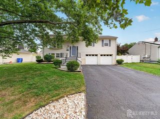 961 Linwood Place, North Brunswick, NJ 08902