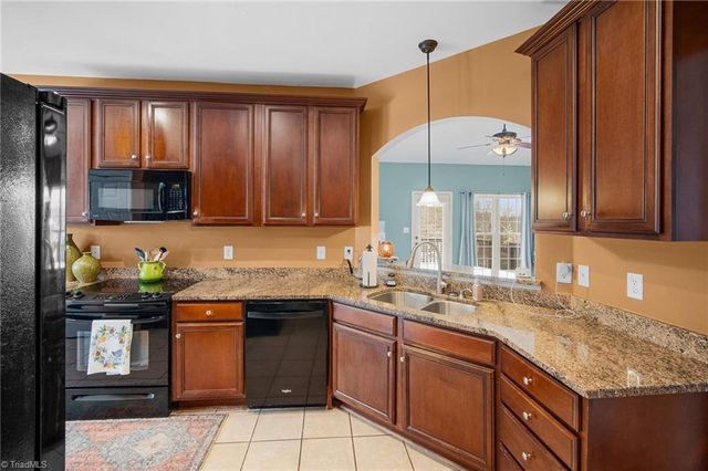 3870 Hangar Run, Sophia, NC 27350