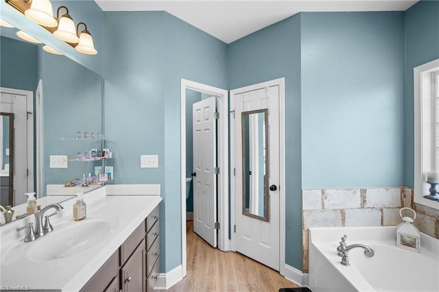 3870 Hangar Run, Sophia, NC 27350