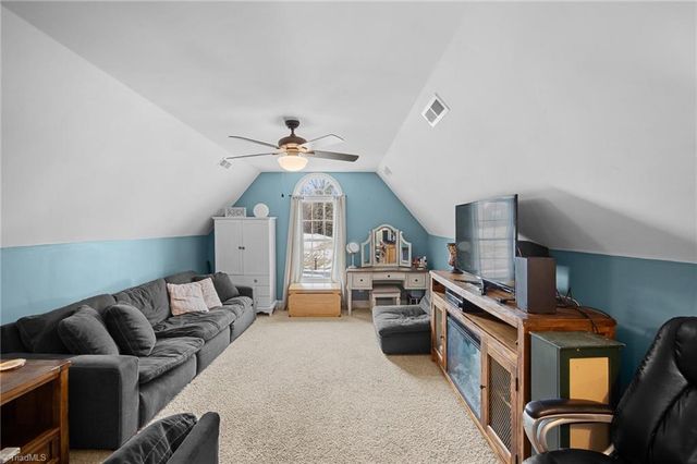 3870 Hangar Run, Sophia, NC 27350