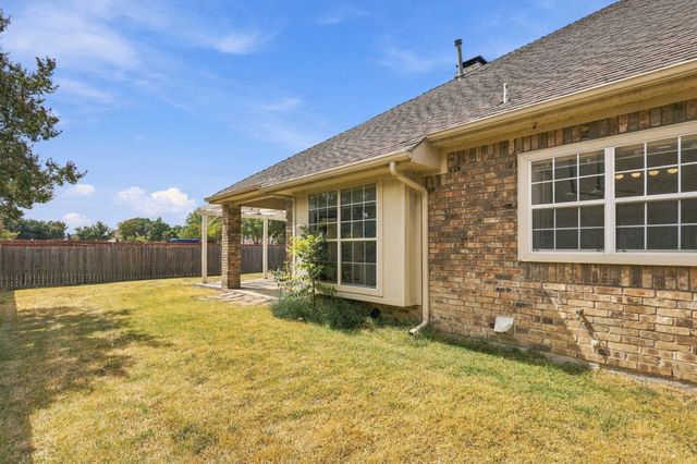 8318 Portsmouth Drive, Rowlett, TX 75088
