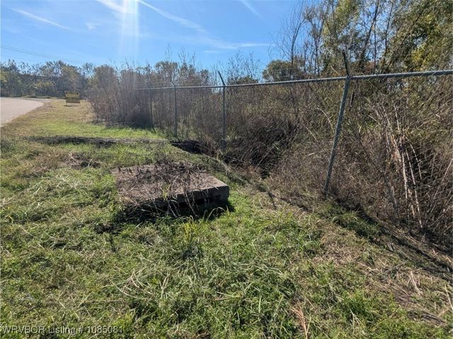 2501 N 17th Street, Fort Smith, AR 72904