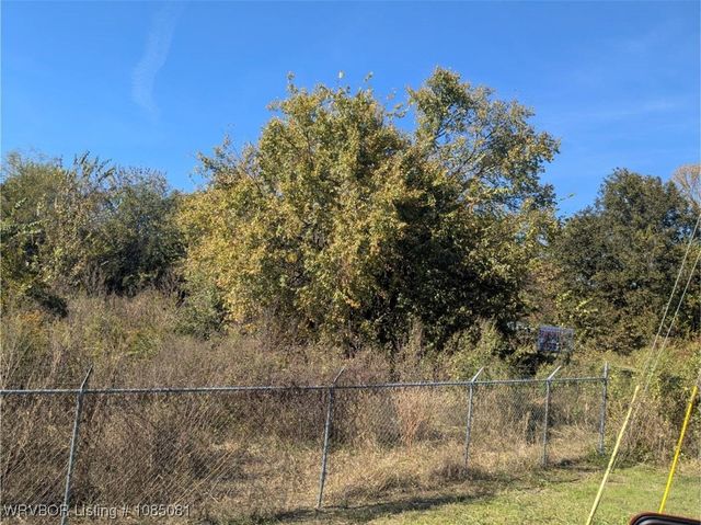 2501 N 17th Street, Fort Smith, AR 72904