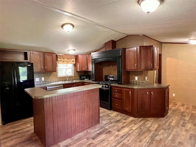 28905 Richard Kaye Lane, Pinehurst, TX 77362