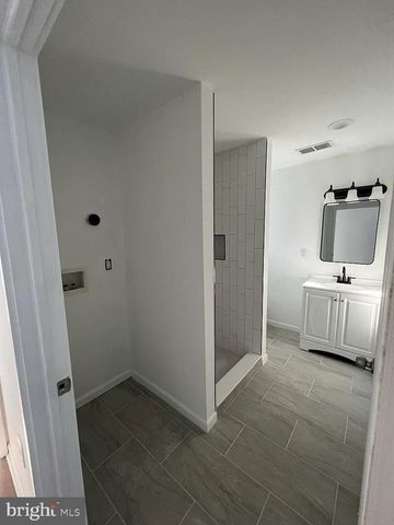308 W QUEEN LN, Philadelphia, PA 19144