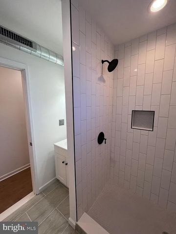 308 W QUEEN LN, Philadelphia, PA 19144