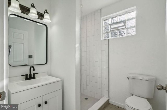 308 W QUEEN LN, Philadelphia, PA 19144