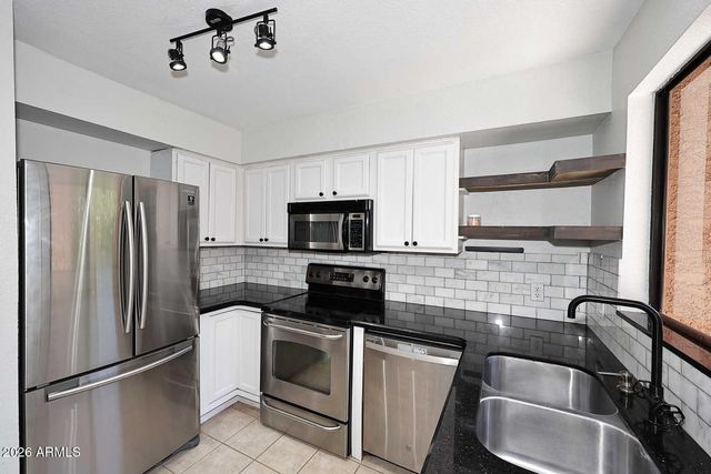 11640 N 51ST Avenue 135, Glendale, AZ 85304
