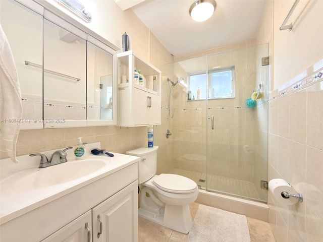 10965 SW 116th St, Miami, FL 33176