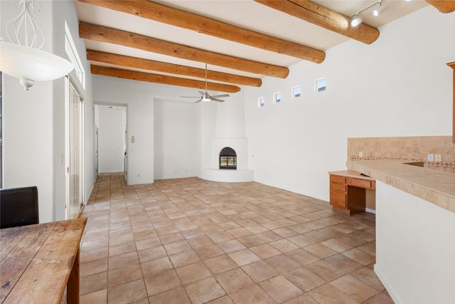 10 Bajada Place, Santa Fe, NM 87508