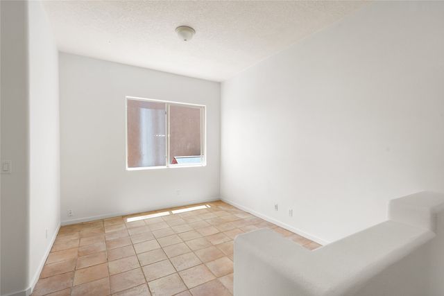 10 Bajada Place, Santa Fe, NM 87508