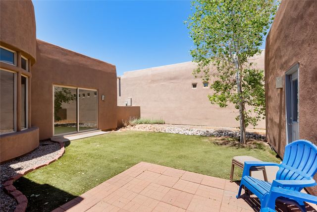 10 Bajada Place, Santa Fe, NM 87508