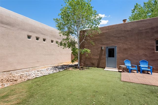 10 Bajada Place, Santa Fe, NM 87508