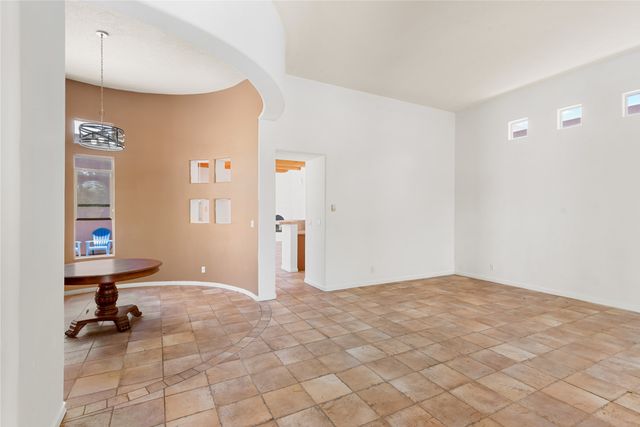 10 Bajada Place, Santa Fe, NM 87508