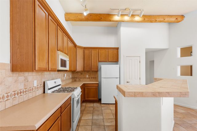 10 Bajada Place, Santa Fe, NM 87508