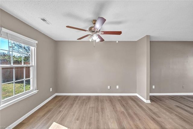 1781 Kitimal DR, Virginia Beach, VA 23454