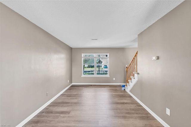 1781 Kitimal DR, Virginia Beach, VA 23454