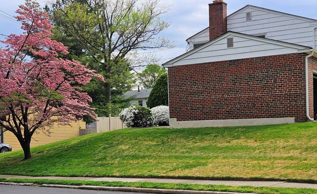 144 BRYN MAWR AVE, Lansdowne, PA 19050