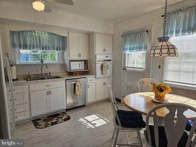 144 BRYN MAWR AVE, Lansdowne, PA 19050