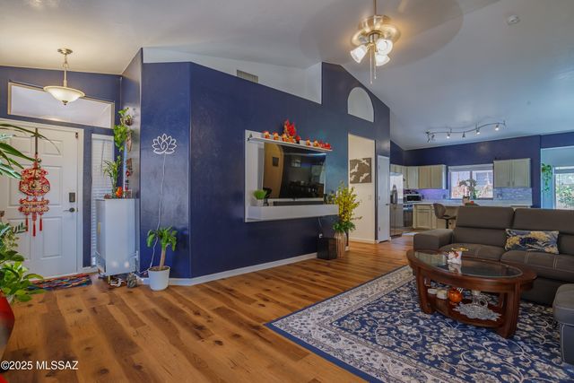 6489 W Wenden Way, Tucson, AZ 85743