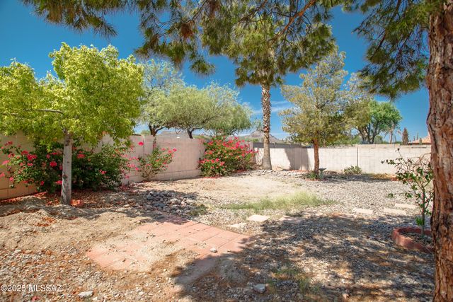 6489 W Wenden Way, Tucson, AZ 85743