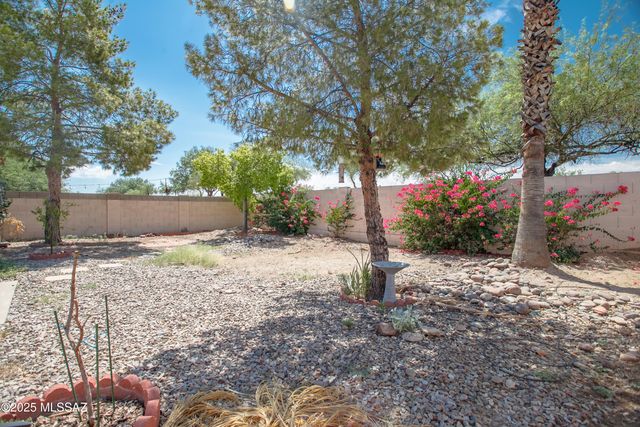6489 W Wenden Way, Tucson, AZ 85743