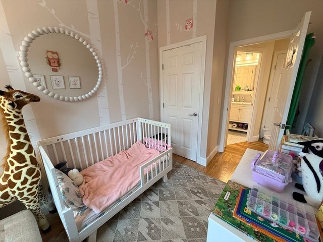 1083 Beacon St 3, Brookline, MA 02446