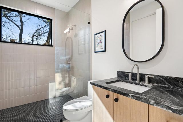 4 Westgate CIR, Austin, TX 78746