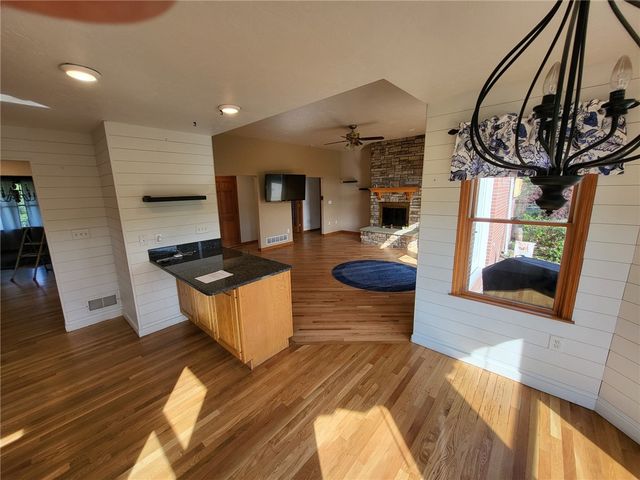 56 Lanik Rd, Bentleyville, PA 15314
