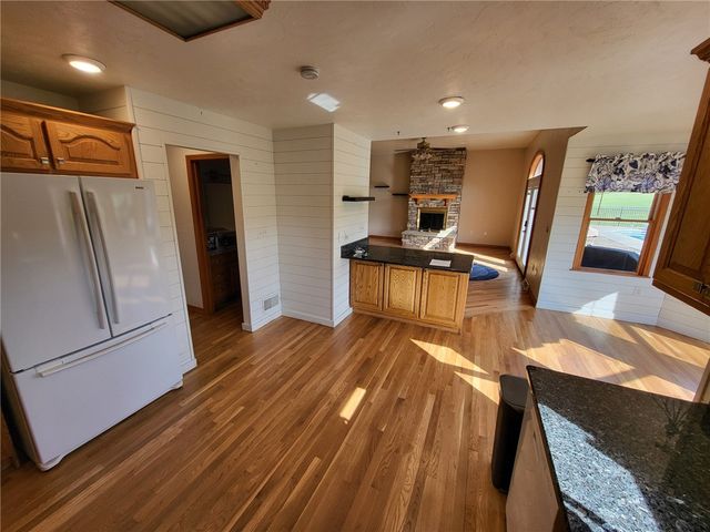 56 Lanik Rd, Bentleyville, PA 15314