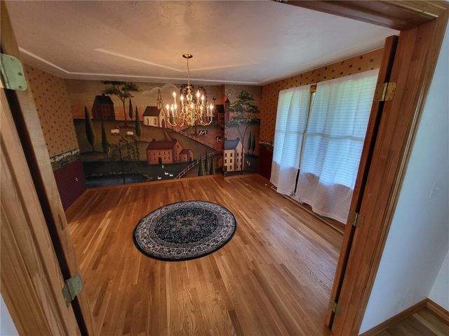 56 Lanik Rd, Bentleyville, PA 15314