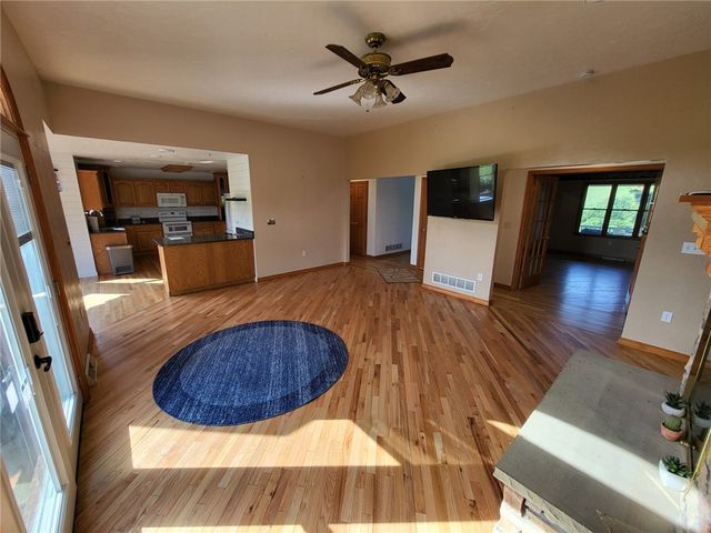 56 Lanik Rd, Bentleyville, PA 15314