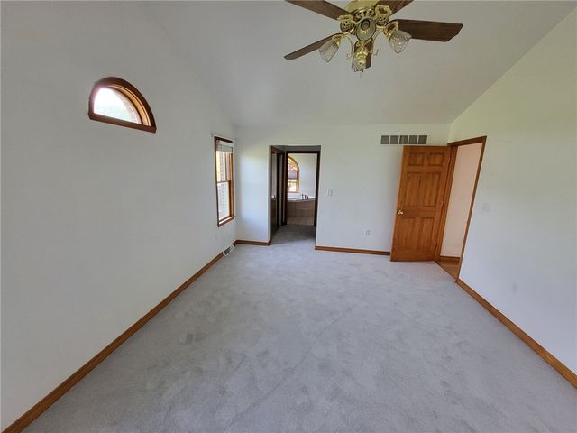 56 Lanik Rd, Bentleyville, PA 15314