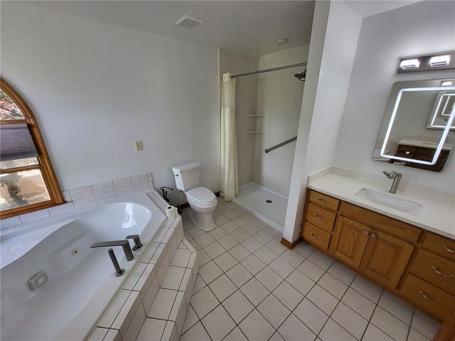56 Lanik Rd, Bentleyville, PA 15314