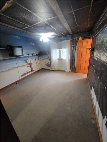 56 Lanik Rd, Bentleyville, PA 15314