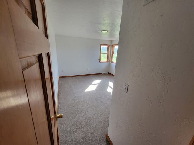 56 Lanik Rd, Bentleyville, PA 15314