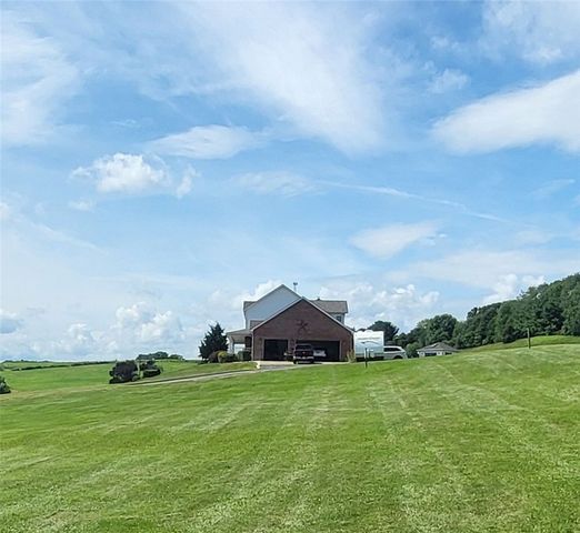 56 Lanik Rd, Bentleyville, PA 15314