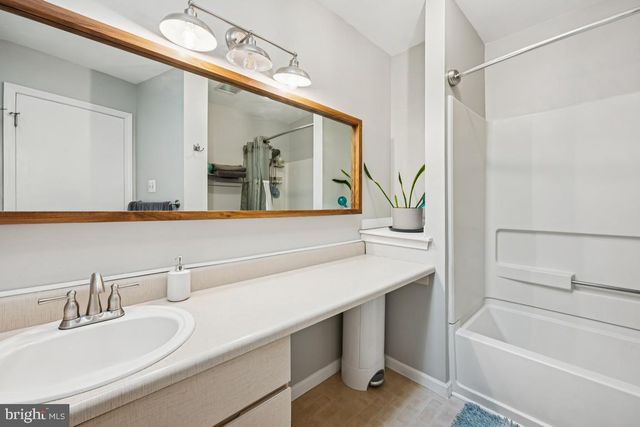 3 SHIRA CT, Eastampton, NJ 08060